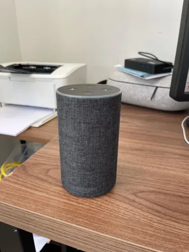 Amazon Echo (2ª geração) Smart Assistant com Alexa - Ingles