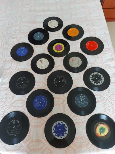 Lote de 16 DISCOS de VINIL COMPACTOS 