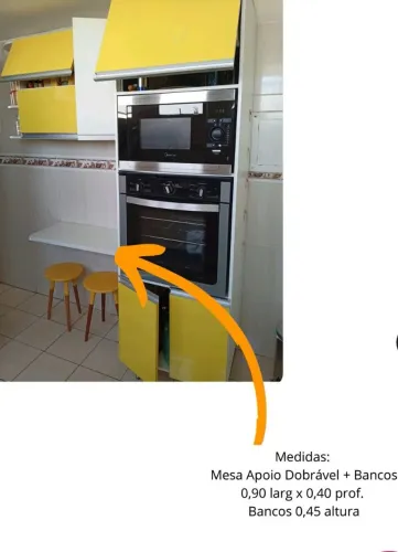 Mesa Apoio Dobrável + Bancos Amarelos