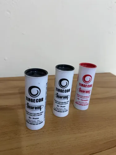 Tinta para tecido preto e vermelho 