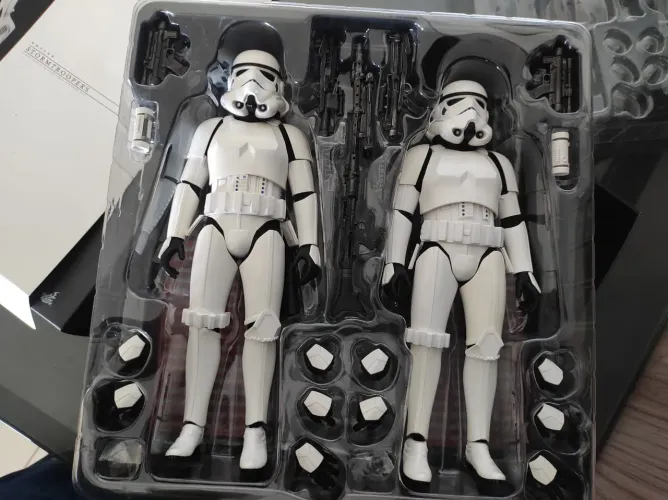 Action Figures hot toys pack Stormtroopers episodio 4 luke Skywalker han solos