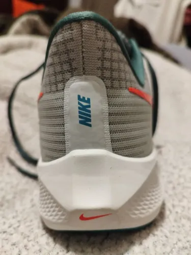Tênis NOVO SEM USO Nike Air Zoom Pegasus mod 39 nr 41 Cinza Laranja