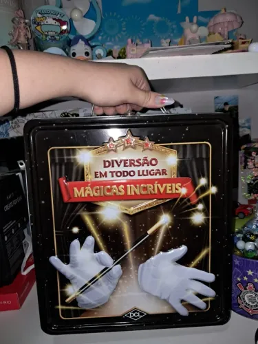 Conjunto de Mágica - Lata - Mágicas Incríveis - Diversão em Todo Lugar - DCL Editora