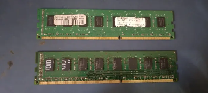 8GB , DDR3  de 1333MHZ
