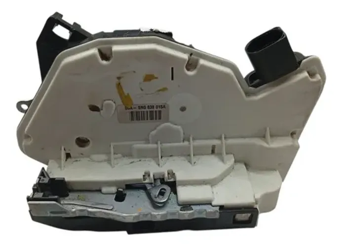 Fecho Traseiro Tiguan 2010 2.0 TSI Com Detalhe