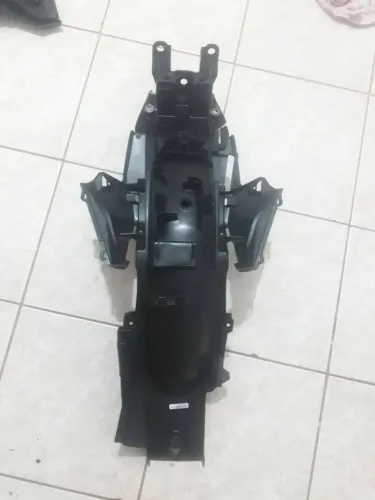 Paralama interno da moto Titan 160 