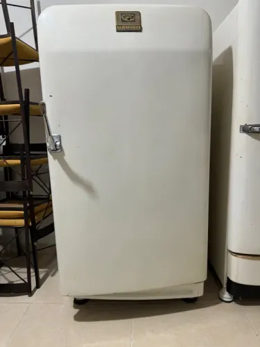 Geladeira antiga - Frigidaire