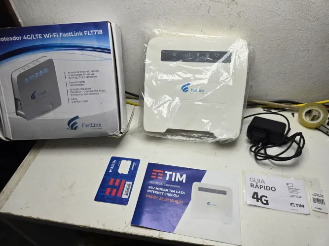O Modem/Roteador 4G-LTE FastLink FLT 718b