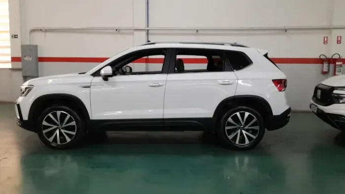 Volkswagen Taos Highline 1.4 250 TSI Flex AUT 2023