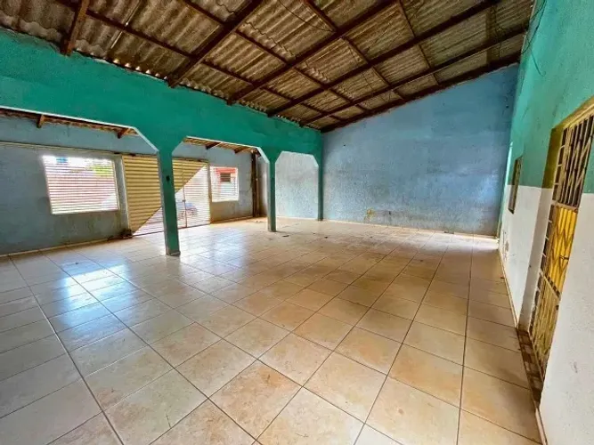 Casa na plácido de castro - Perto do Irmão Gonçalves do Mariana