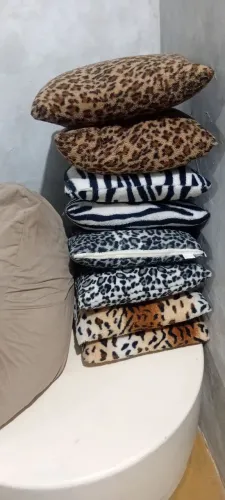 Kit de Almofadas Decorativas com Estampas Animais e sapo.