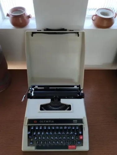Maquina de Escrever Olympia