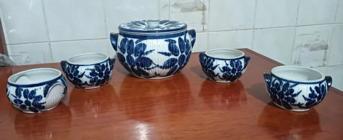 ANTIGA SOPEIRA PORCELANA MONTE SIÃO 2.5l ORIGINAL 4 CUMBUCAS VINTAGE