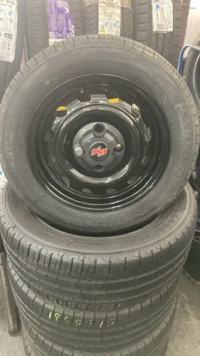 Jogo de Rodas Gm Corsa Aro 13 + 4Pneus Novos 