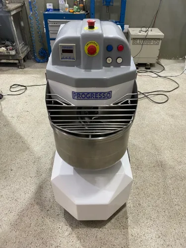 Maquinários de padarias, boleadora prática , masseira ferri 50/80Kg