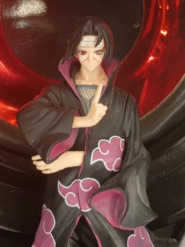 Itachi uchiha Naruto 