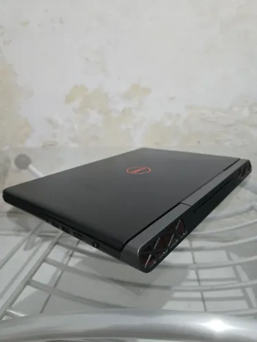 Notebook Dell Inspiron 15 Gaming - Core i7 | GTX 1050 TI | 7ª Geração | 240GB SSD | 16GB