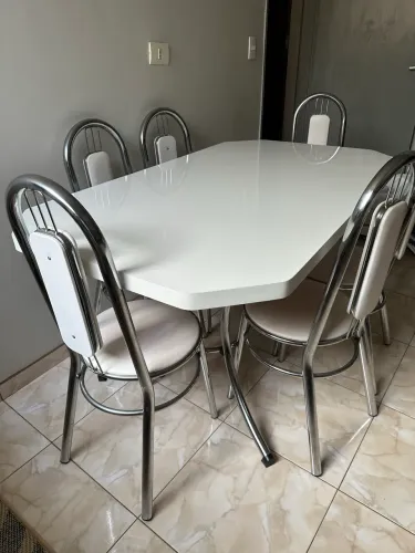 Mesa 6 cadeiras