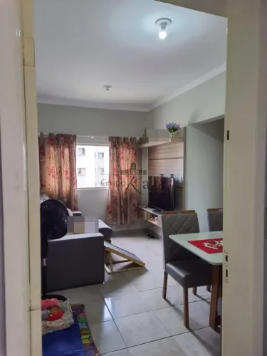 Oportunidade - Apartamento - Conjunto Residencial Trinta e Um de Março - Vila Palmeiras I