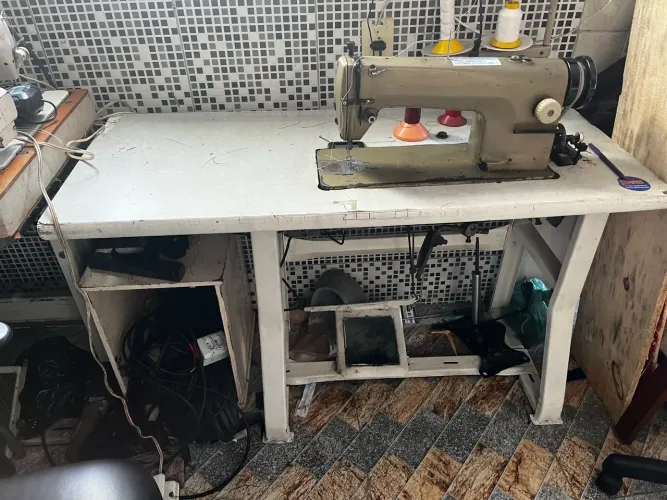 MAQUINA DE COSTURA RETA INDUSTRIAL