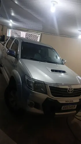 Toyota Hilux CD SRV D4-d 4X4 3.0 TDI Dies 2013