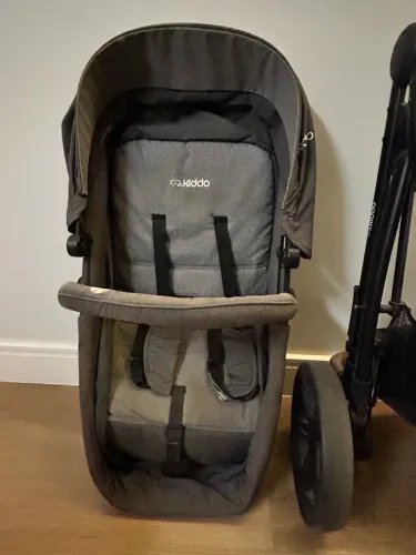 Carrinho Kiddo Trek + Bebê Conforto | Completo!