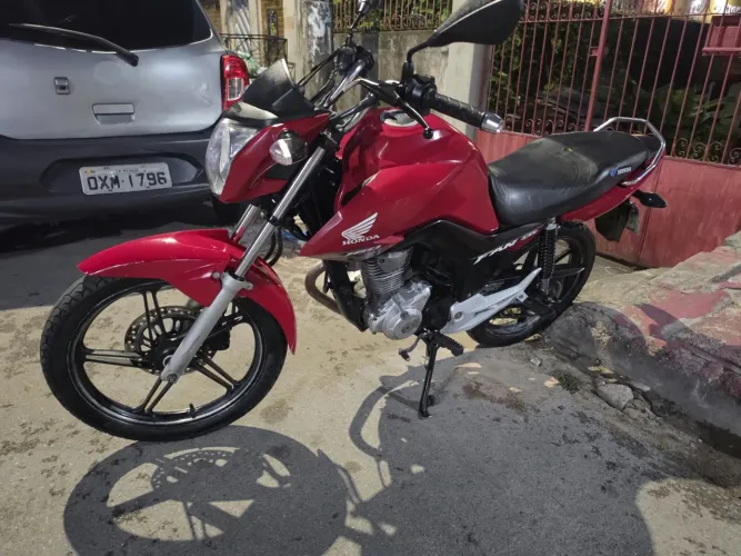 Vendo Moto Fan 2018. Valor: 11.000