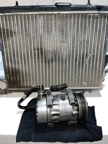 Compressor de Ar-Condicionado Citroën Xsara Picasso 2.0 16V 2005