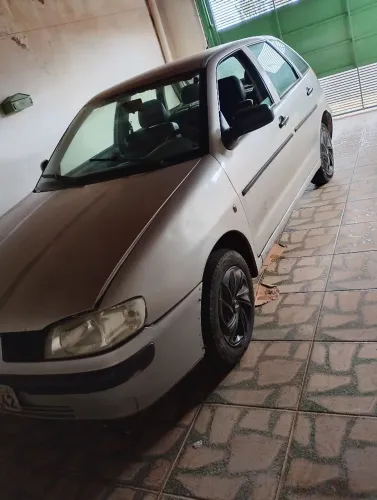 Seat Ibiza 1.0 16V 4P 2001