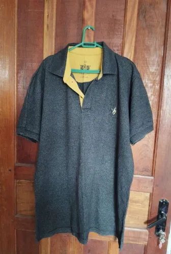 camisa polo masculina cinza