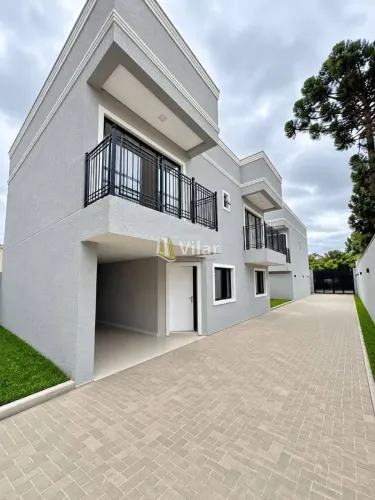 Sobrado com 3 dormitórios para alugar, 178 m² por R$ 4.900,00/mês - Xaxim - Curitiba/PR