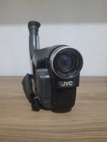 Filmadora Antiga JVC GR-AX767UM Compact VHS Vintage Coleção