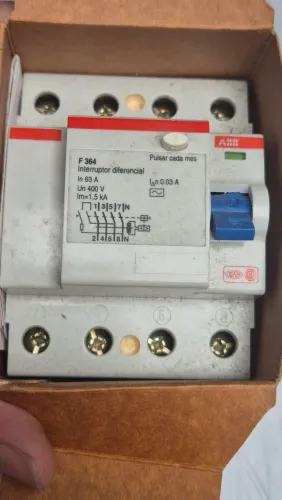 Interruptor diferencial ABB