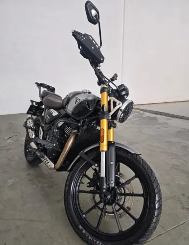 Triumph Scrambler 400 X 2025 | 8.800 KM