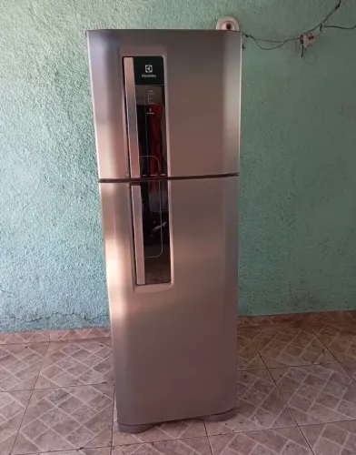 Geladeira Electrolux inox 392l froost free