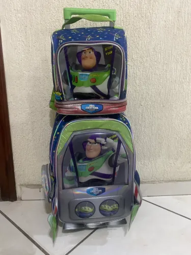 Kit Mochila escolar de rodinhas Buzz Lightyear
