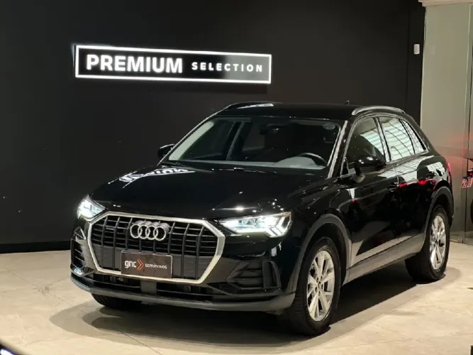 Audi Q3 SPB Perf. Black 2.0 TFSI Tipt. Quat. 2024
