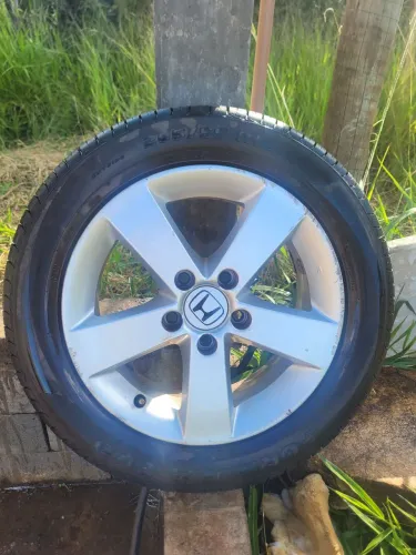 Roda com Pneu Honda Civic