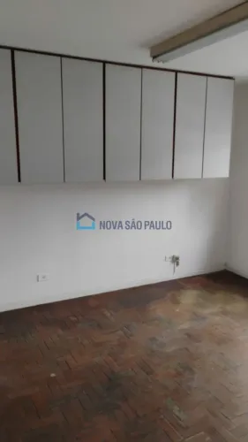 Sala comercial no bairro do Ipiranga, próximo ao Metrô.