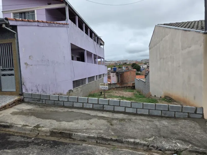 Terreno no Campos de São José - Zona Leste