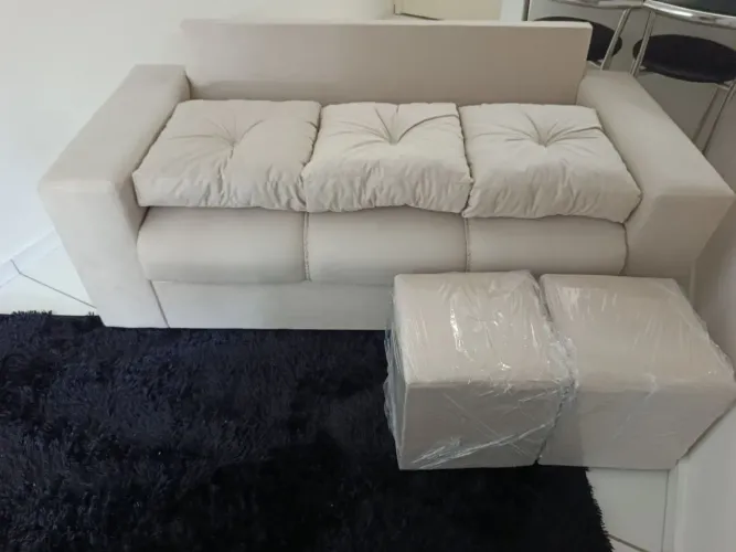 SOFÁ NOVO EM SUEDE AVELUDADO( MENOR VALOR NO PIX)