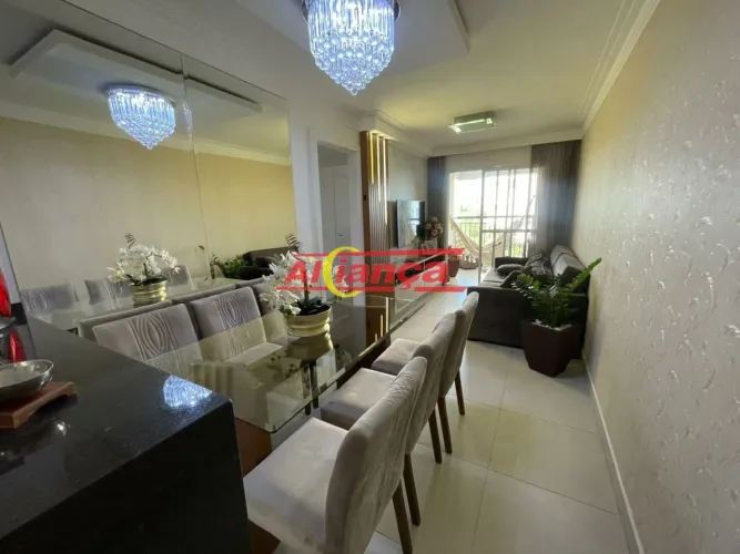 Apartamento no Condomínio Villagio Di Venezia, localizado na Alameda Yayá, Vila Galvão, Gu