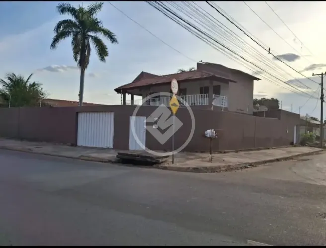 Sobrado Amplo com Piscina, Área Gourmet e Terreno de 600 m² codigo: 345238