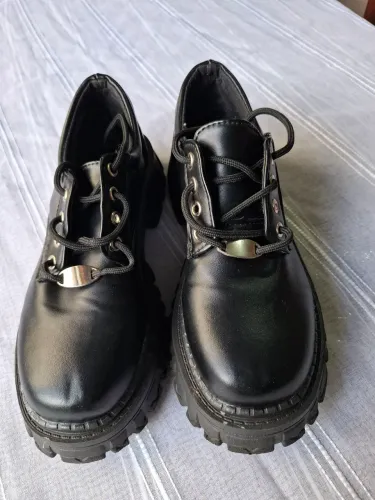 Sapato oxford solado tratorado preto 35