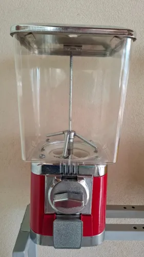 Maquina de bolinhas pula pula