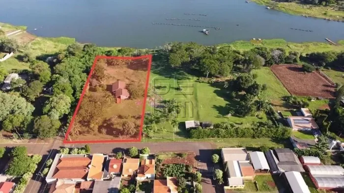 Chácara molhada à venda, 6044 m² - Praticamente dentro da cidade de Primeiro de Maio/PR