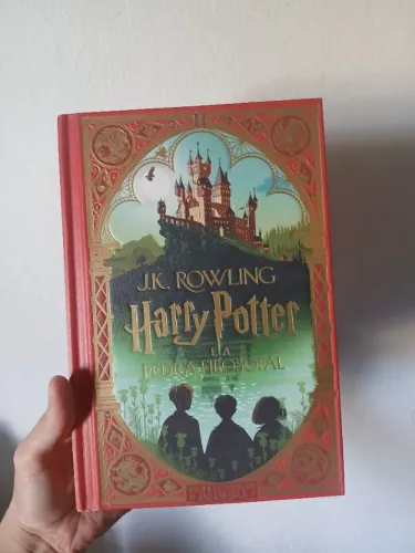 Harry Potter e a pedra filsosofal Ilustrado minalima