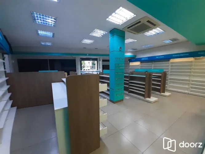 Loja comercial Av. Teresópolis 191,56 m2
