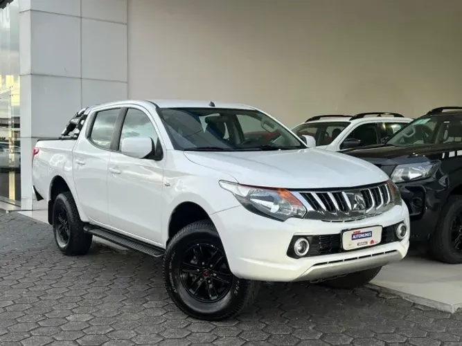 Mitsubishi L200 Triton Sport GLS 2.4 CD Diesel Aut. 2021