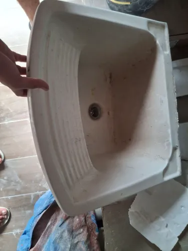 Vendo janela,tanque, pia,vaso, conjunto.de banheiro